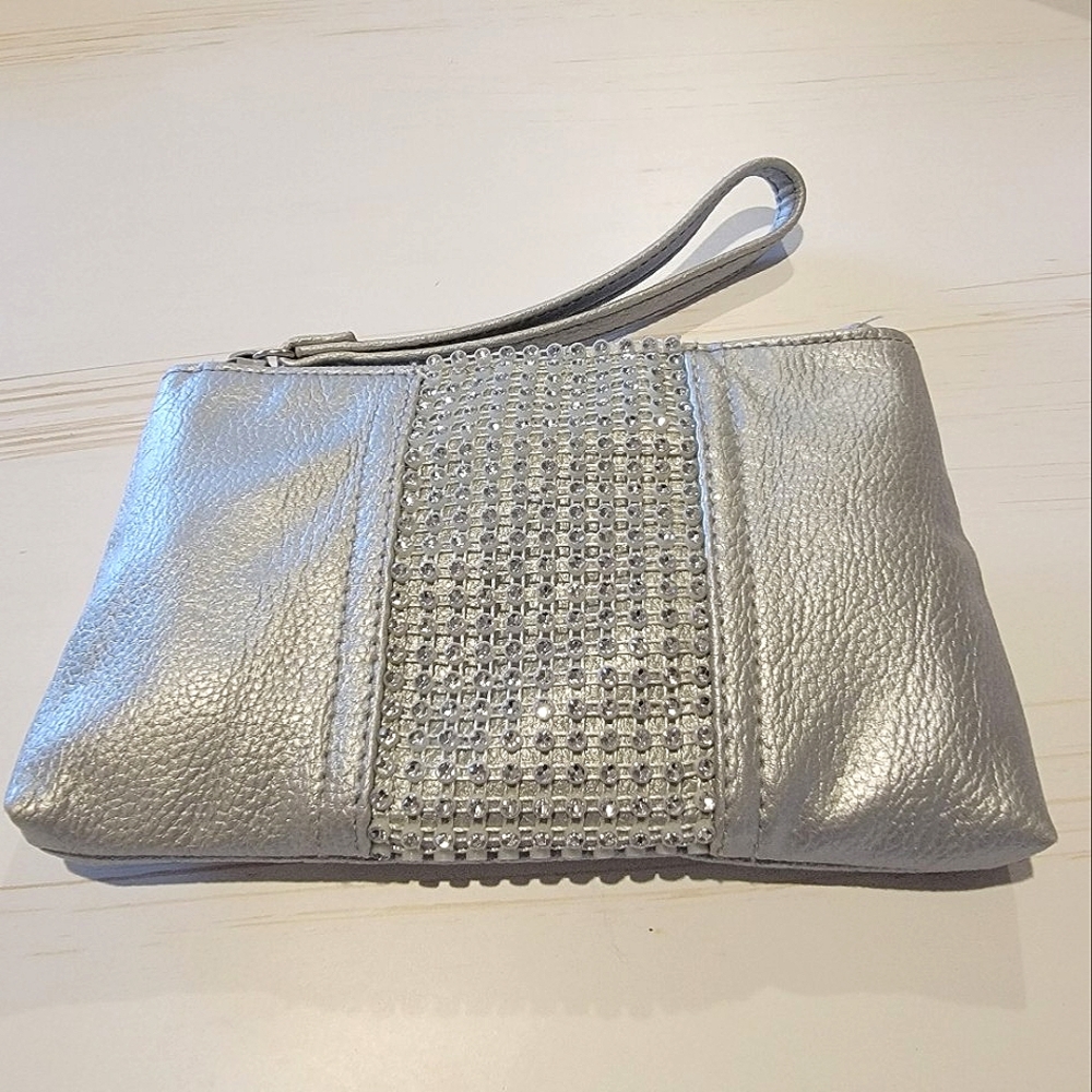 🍃 Women's small wristlet
